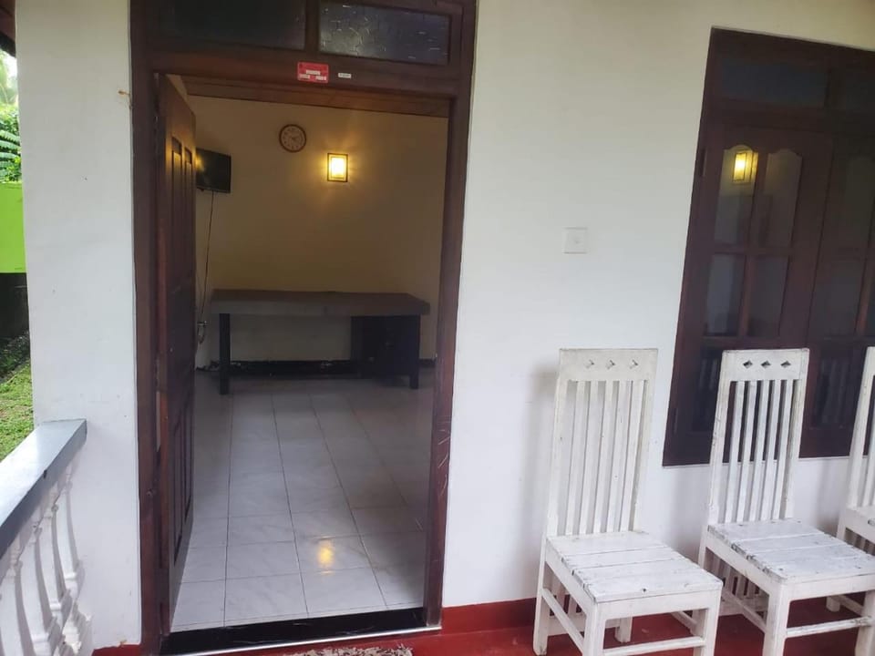 Jungle House Apartment in Southern Province