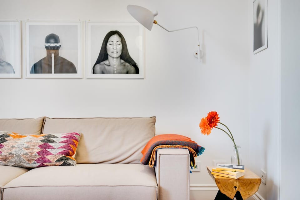 Living room, Decorative detail, Dining area