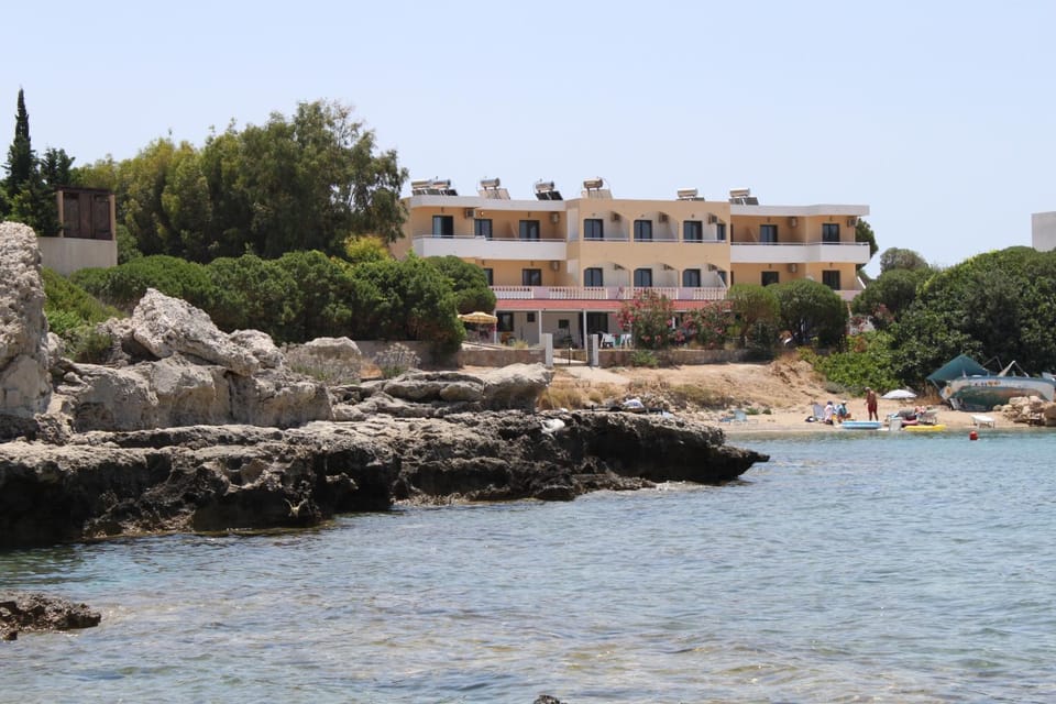 Facade/entrance, Beach, Area and facilities