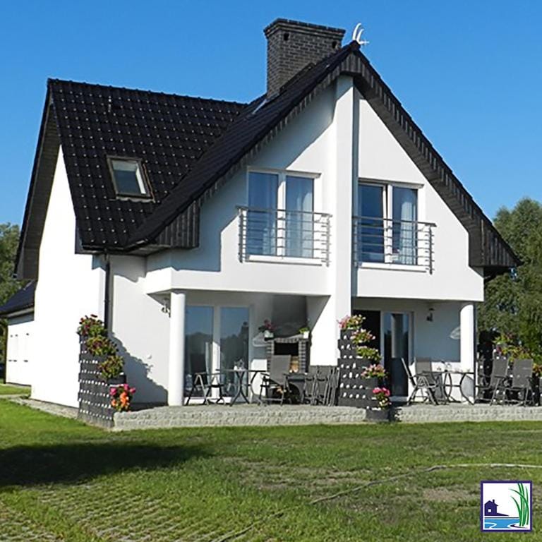 Property building, Day, Summer, BBQ facilities, Balcony/Terrace