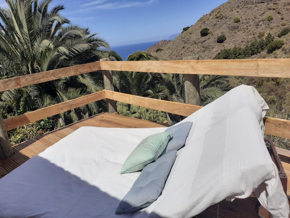 Day, View (from property/room), Balcony/Terrace, Mountain view, Sea view