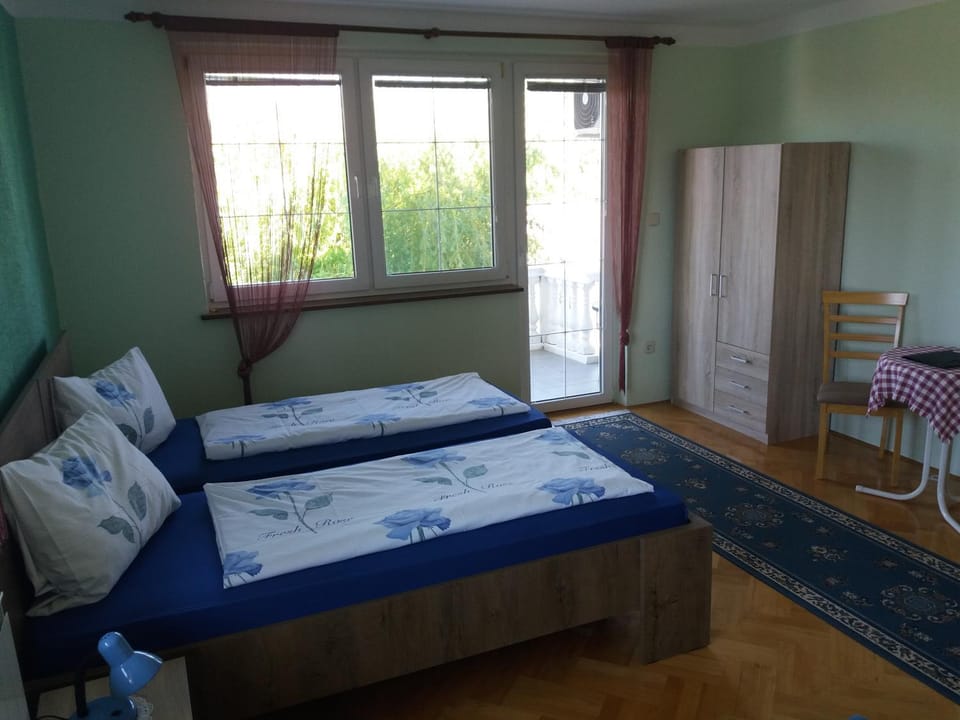Balcony/Terrace, Bedroom, Garden view, Inner courtyard view