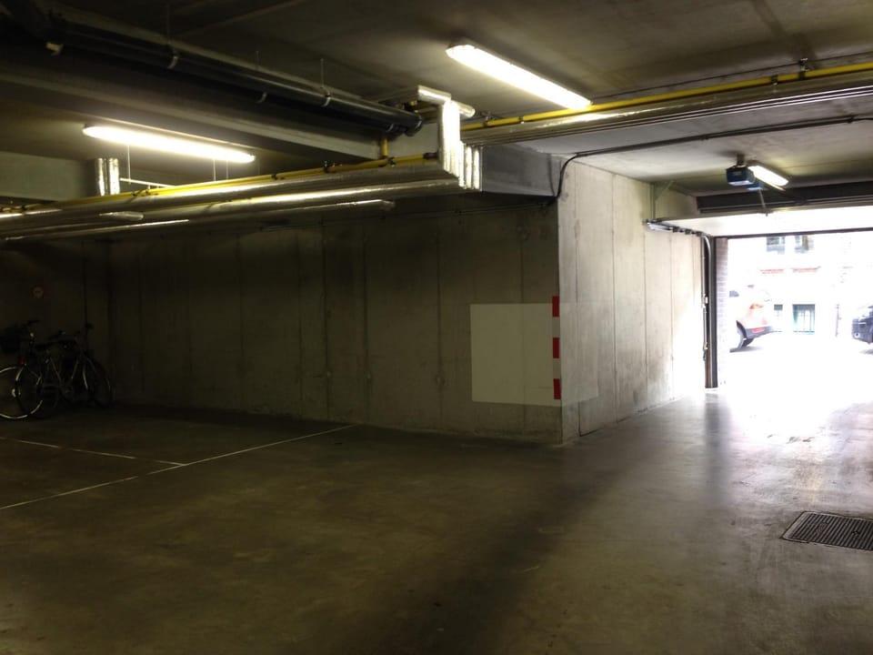 On site, Area and facilities