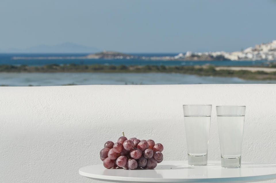 City view, Lake view, Sea view