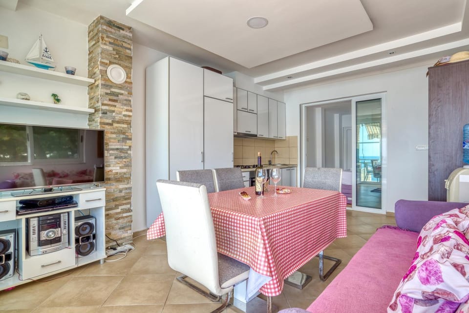 TV and multimedia, kitchen