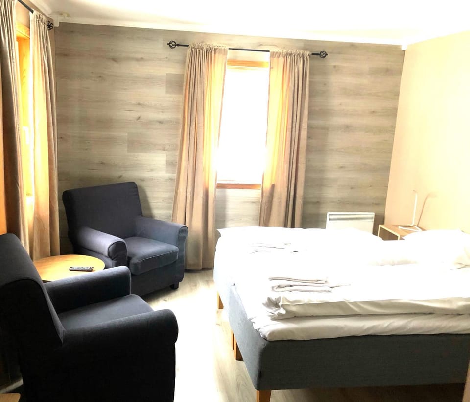 Living room, Photo of the whole room
