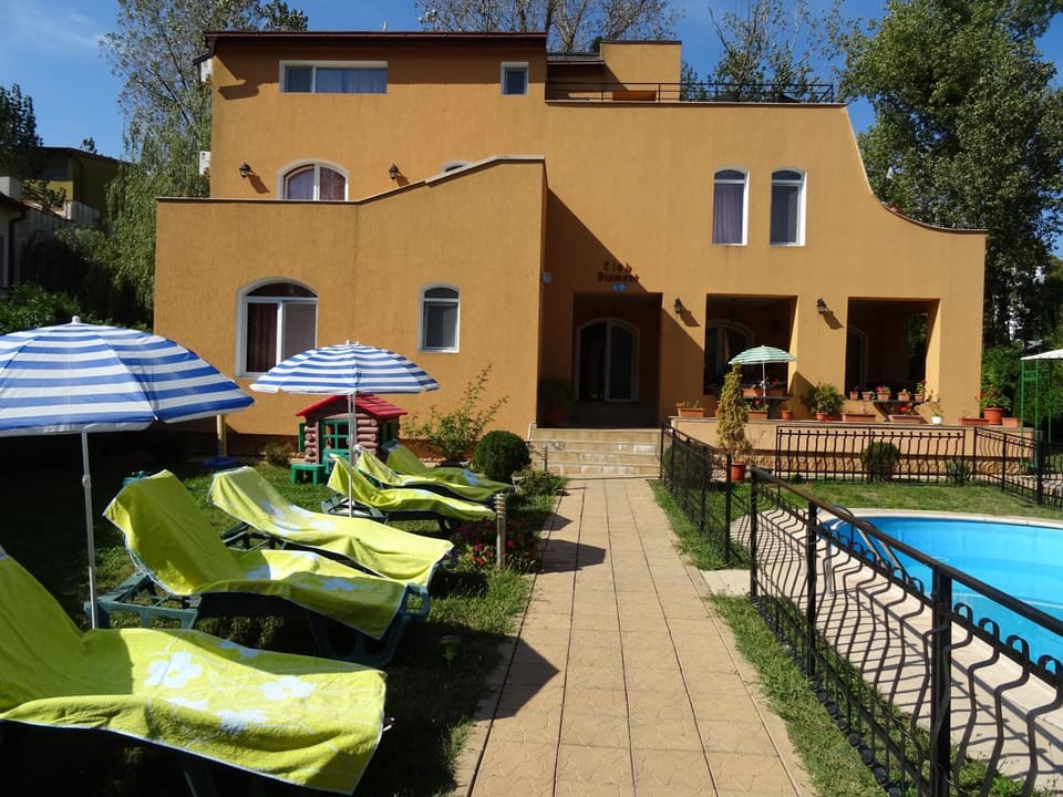 Day, Garden, Garden view, Pool view, sunbed