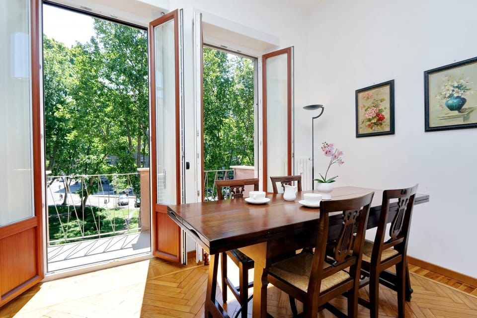 Balcony/Terrace, Dining area