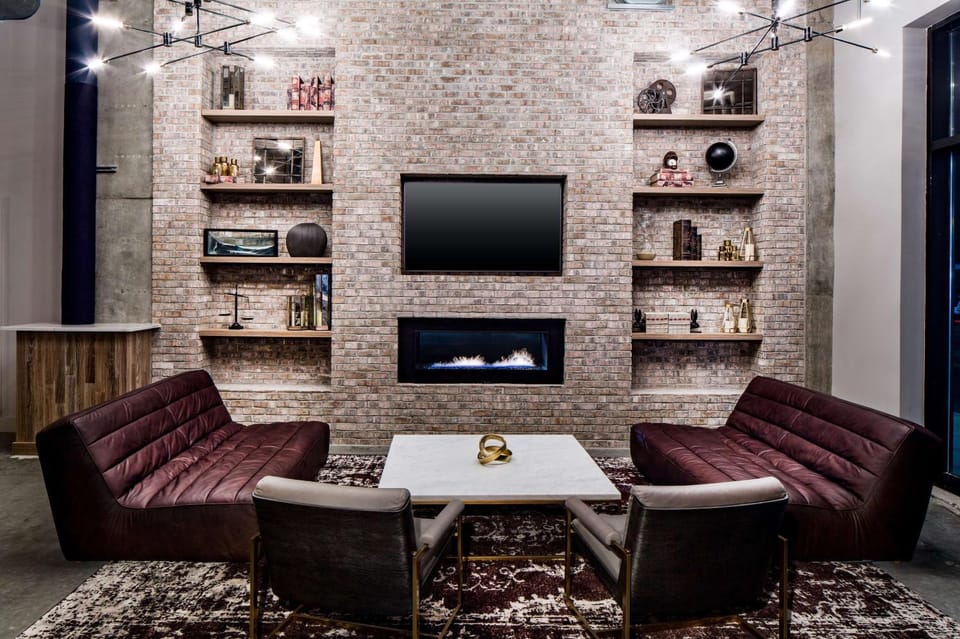 Restaurant/places to eat, Lobby or reception