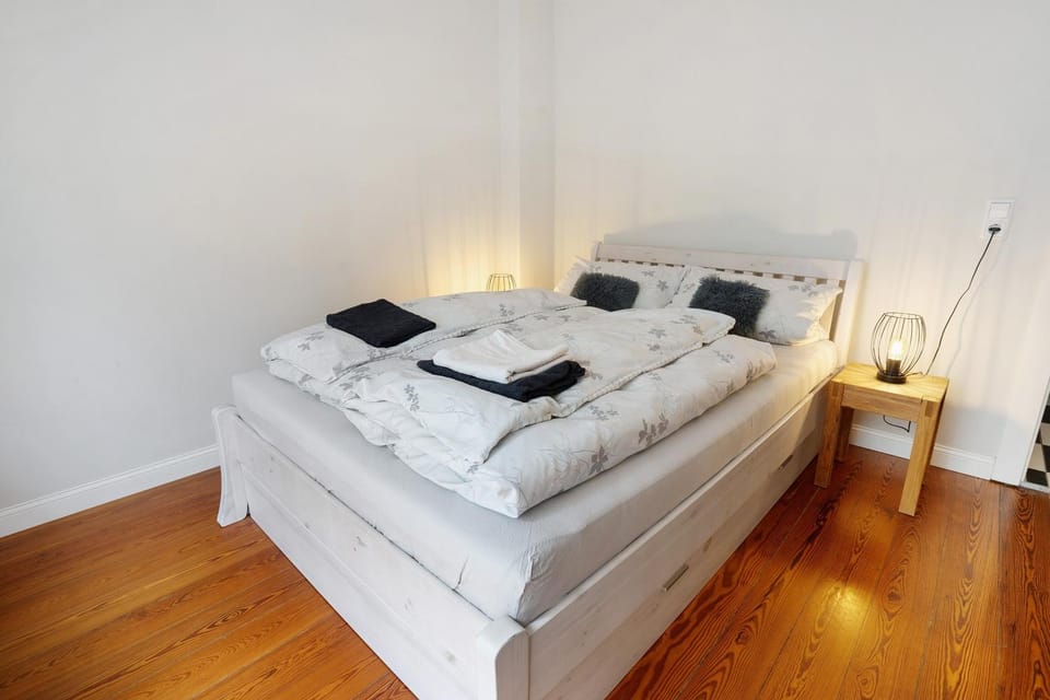 Living room, Bedroom