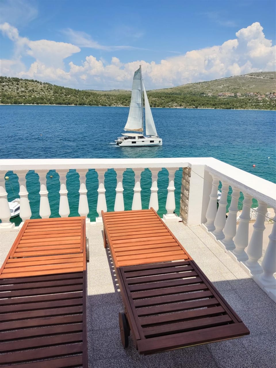 Sea view, sunbed