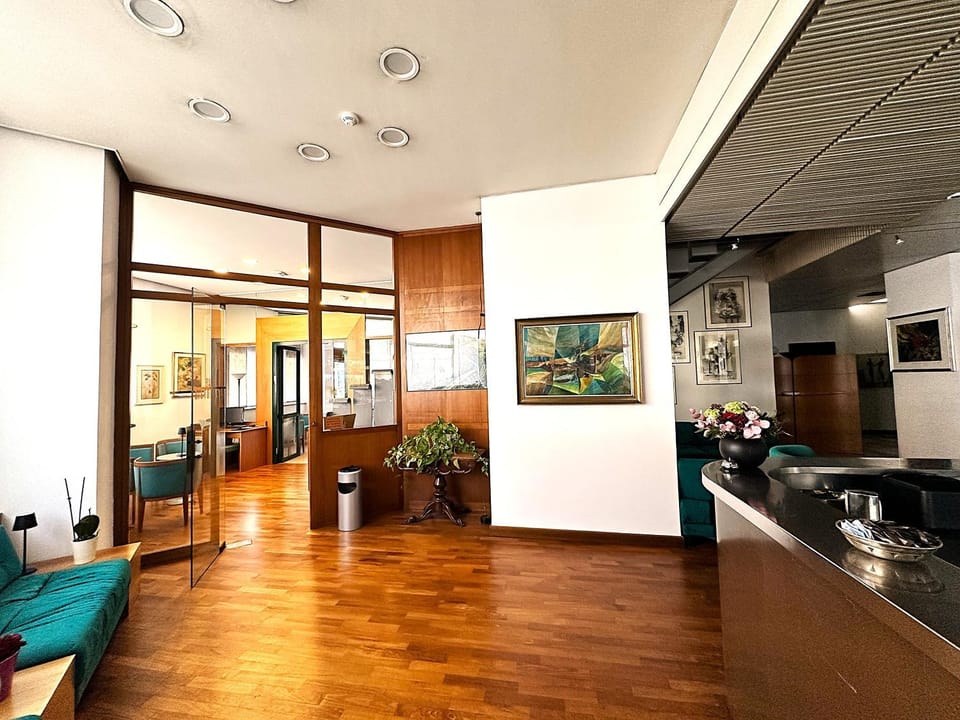 Lounge or bar