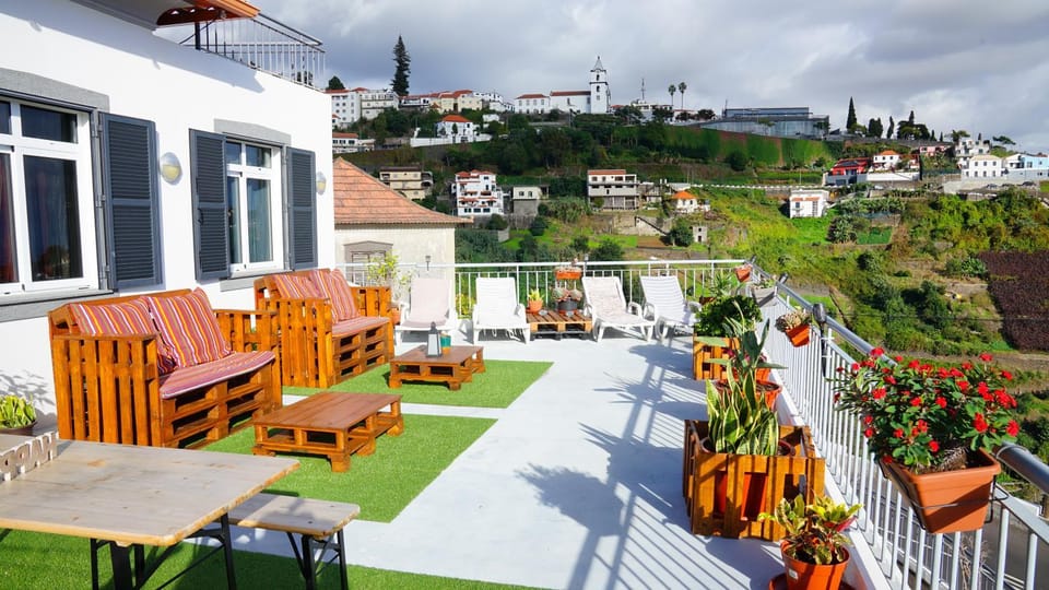 Apartamento Barros Apartment in Câmara De Lobos