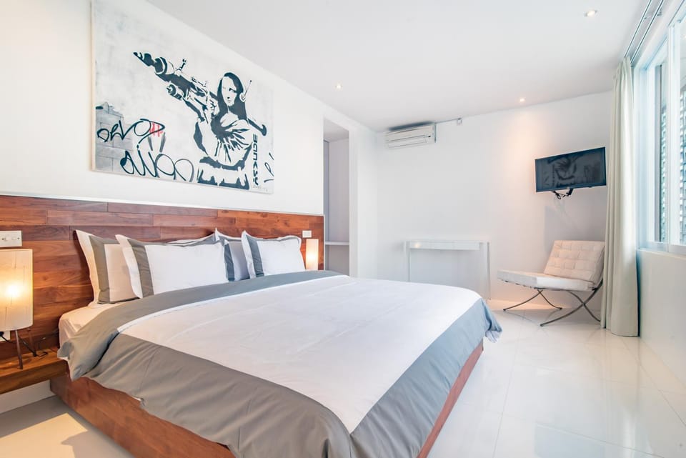 Bed, TV and multimedia, Photo of the whole room, Bedroom, air conditioner