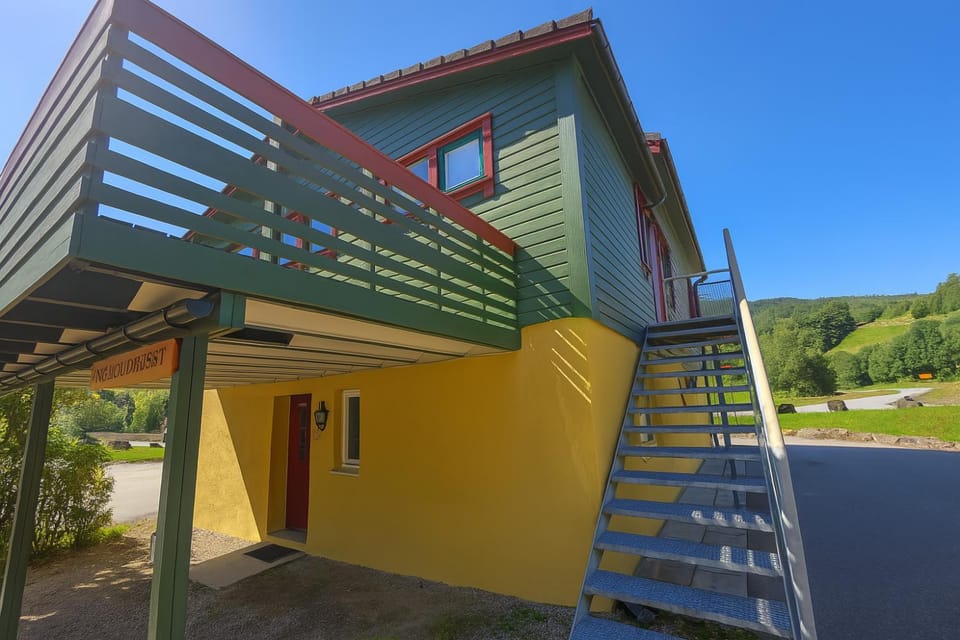 Property building, Balcony/Terrace