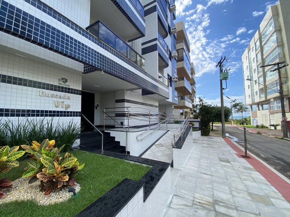 Property building, Street view