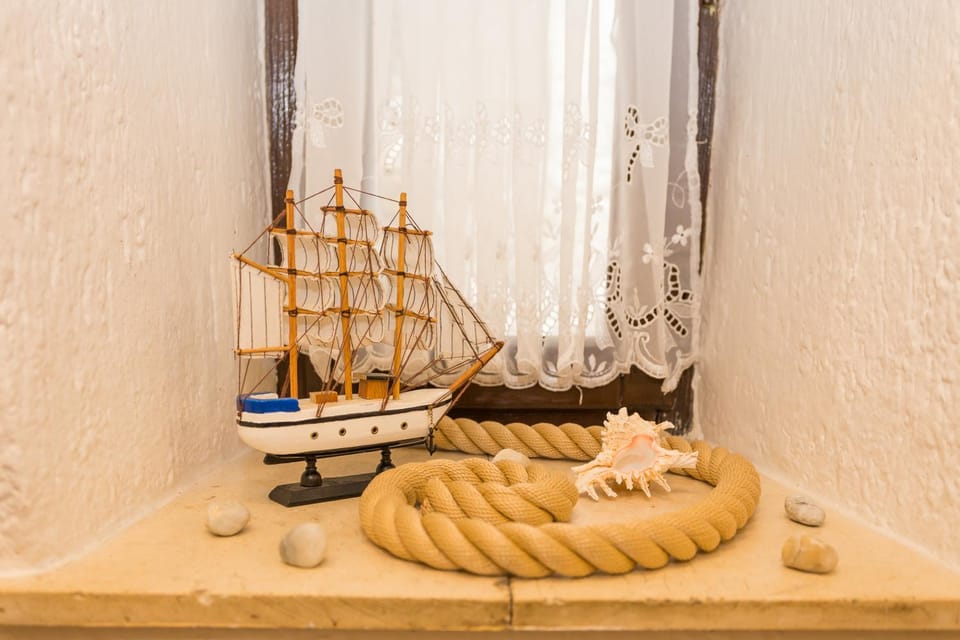 Decorative detail