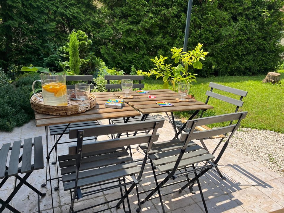 Patio, Garden view