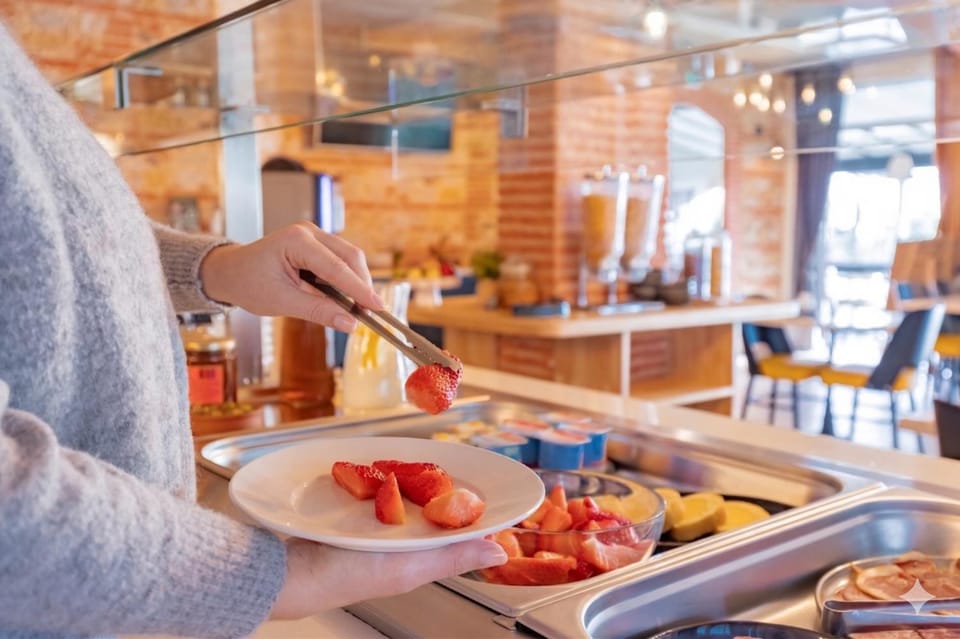 Buffet breakfast