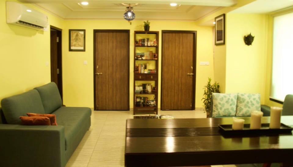 Communal lounge/ TV room, Living room, Seating area, Dining area