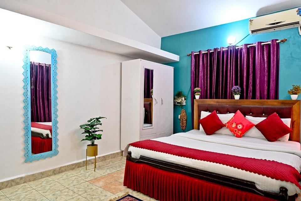 GR Stays - 3Bhk Private Villa in Calangute with Private Jacuzzi Pool Villa in Calangute