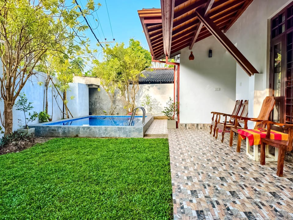 Garden, Swimming pool