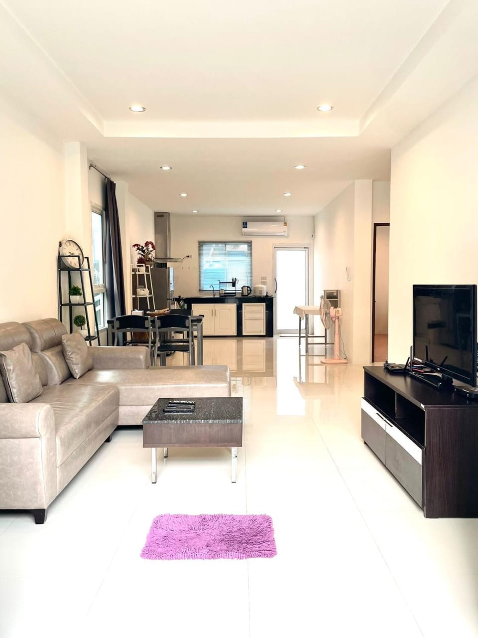 Ao Nang Modern Villa House in Krabi Changwat