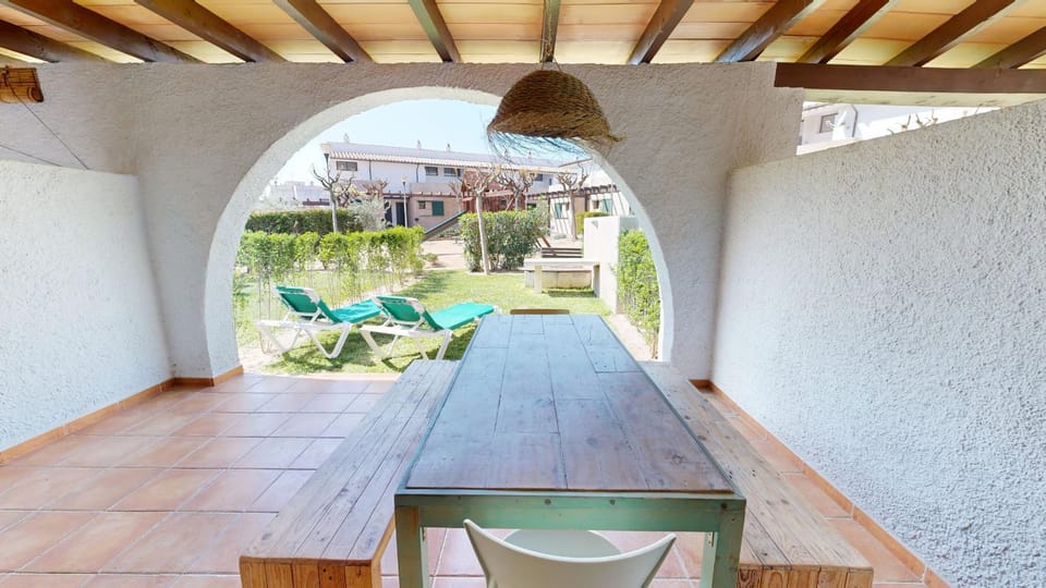 Lamb's Ears House in Baix Ebre