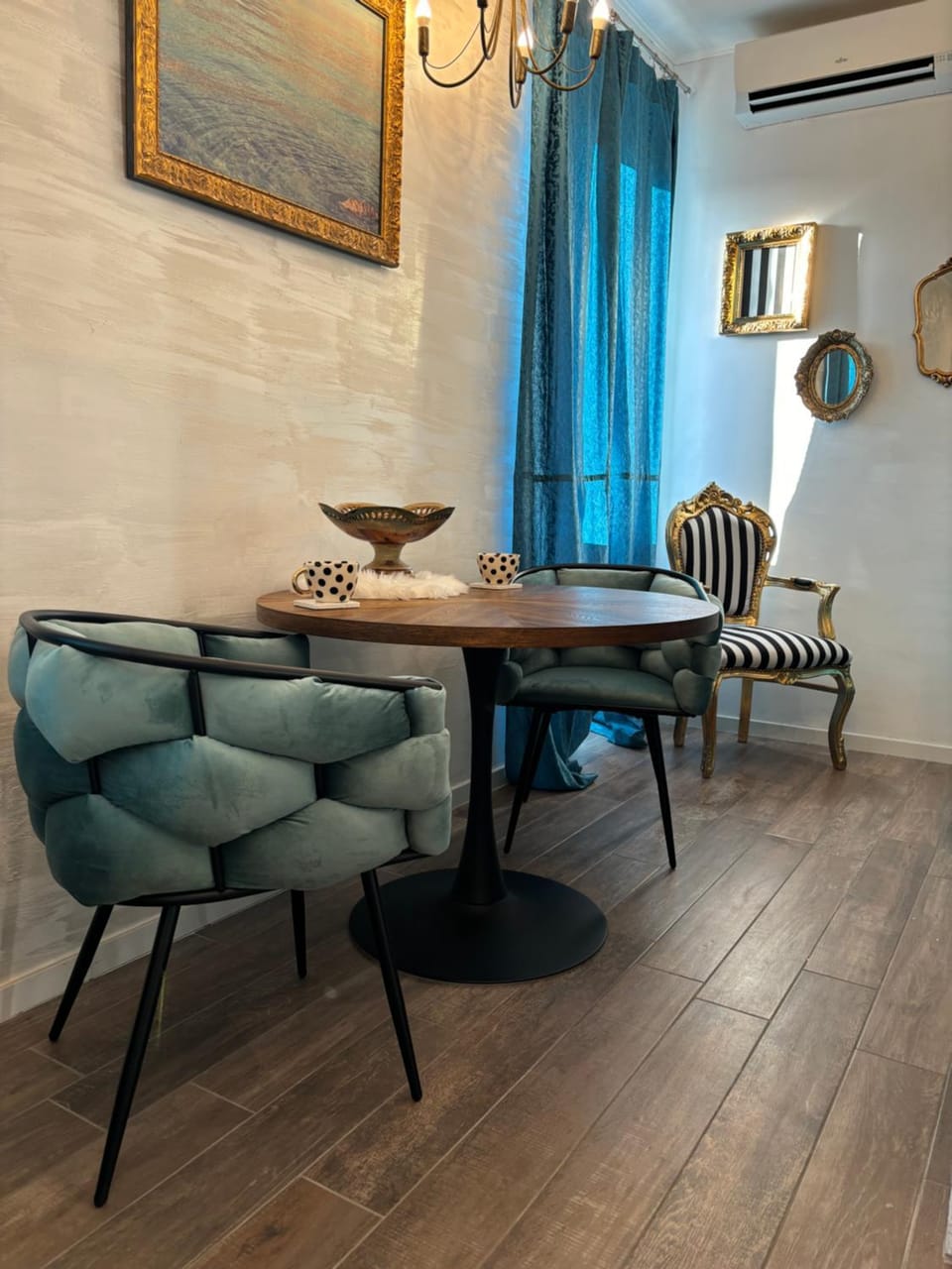 La Dolce Vita Apartments in the city center with private parking Apartment in Pula