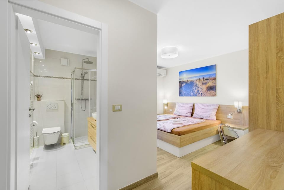 Bathroom, Bedroom