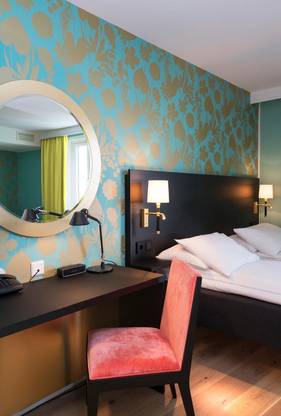 Seating area, Bedroom