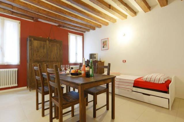 Salizada San Francesco Apartment in Venice