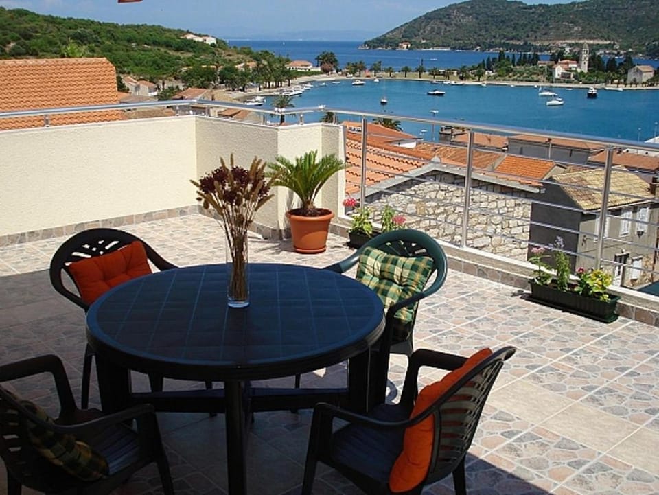 Apartment II Radisic beautiful view Apartment in Vis