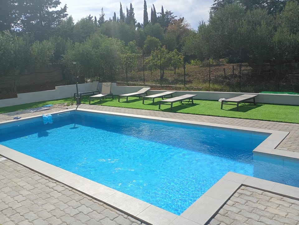 Garden, Balcony/Terrace, Pool view, sunbed