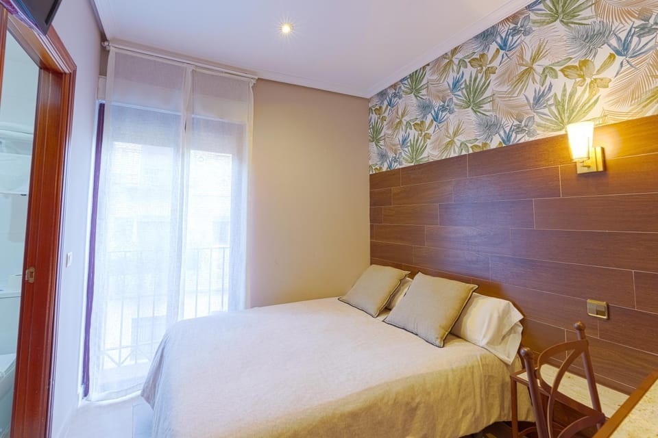 Hostal Sol Bed and Breakfast in Toledo