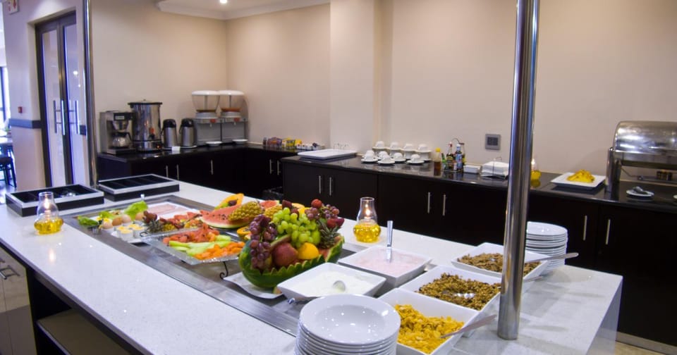 Food and drinks, Food, Breakfast, Continental breakfast, Buffet breakfast