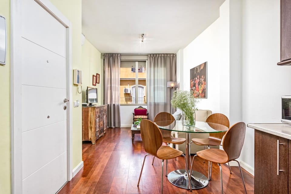 Kitchen or kitchenette, Living room, Dining area, City view
