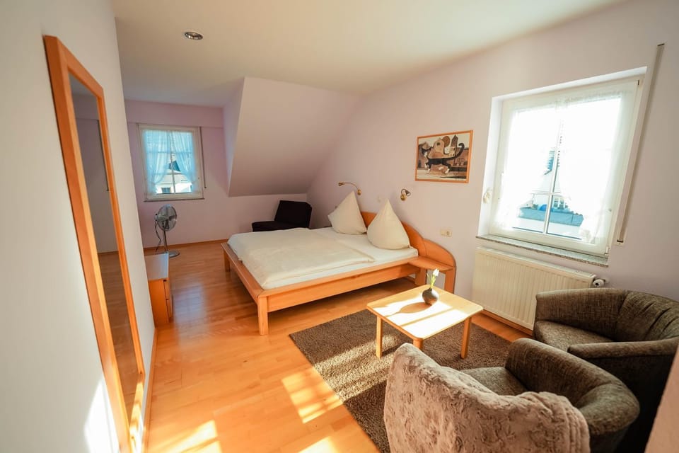 Bed, Photo of the whole room