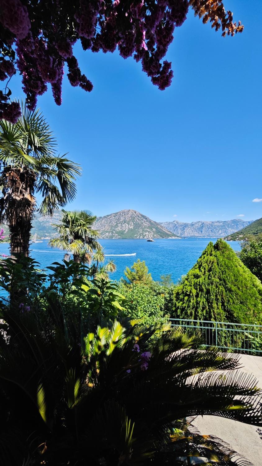 View (from property/room), Balcony/Terrace, Garden view, Mountain view, Sea view