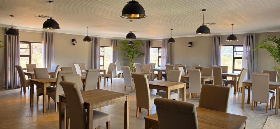 Restaurant/places to eat, Restaurant/places to eat