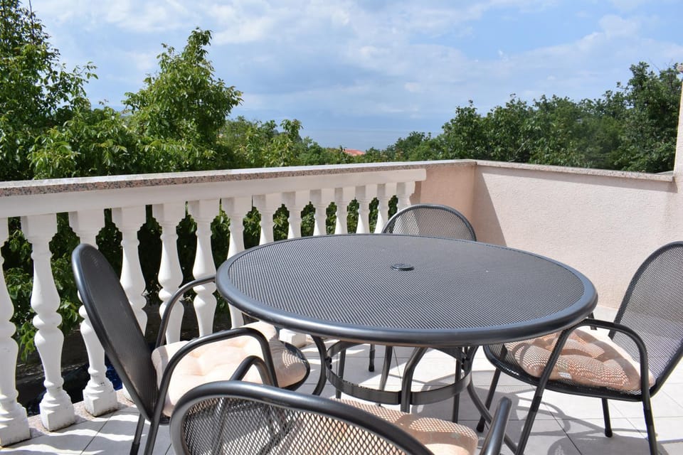 View (from property/room), Balcony/Terrace