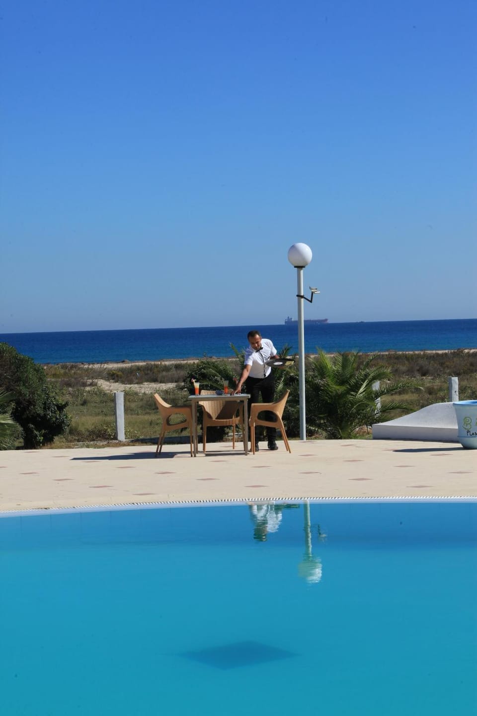 Balcony/Terrace, Beach, Swimming pool, Swimming pool