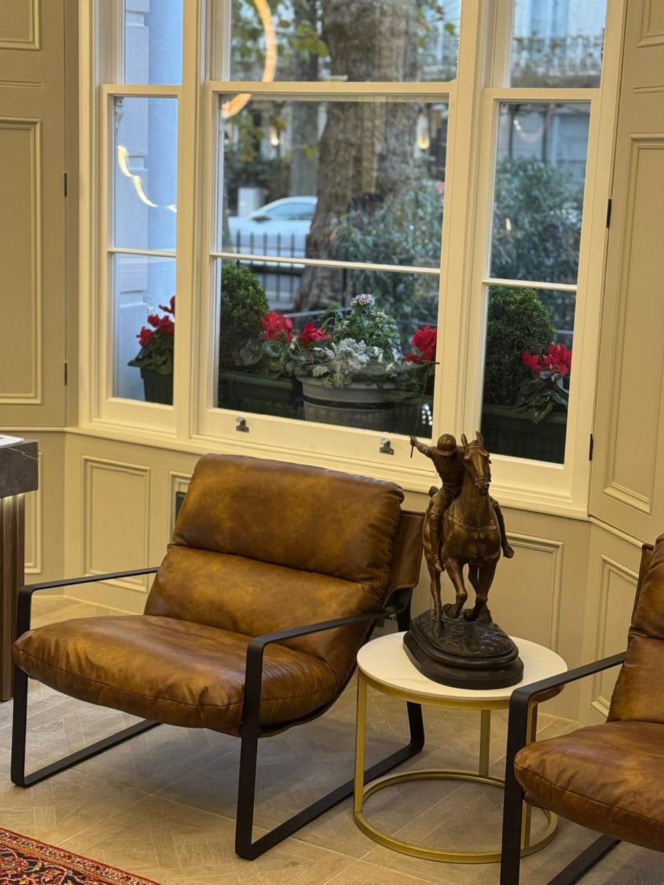 Property building, Seating area