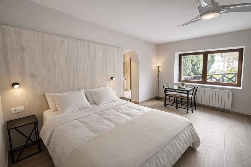 Bed, Bedroom, Food, Garden view