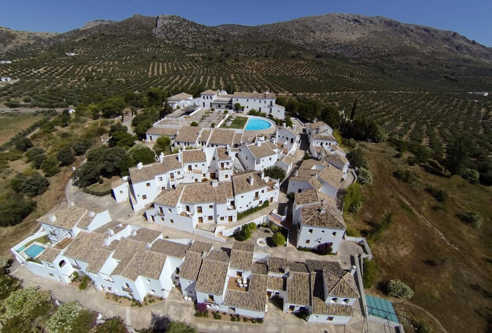 Off site, Bird's eye view, Mountain view