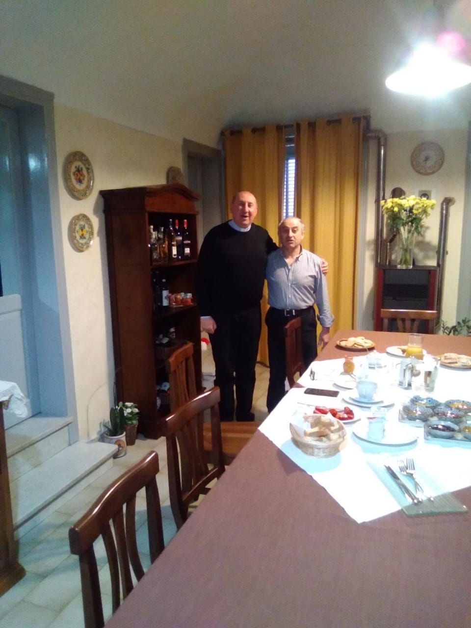 People, Dining area, Food, Guests, group of guests