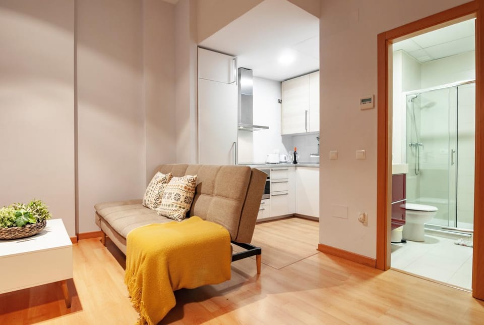 Kitchen or kitchenette, Living room