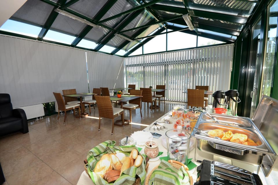 Buffet breakfast