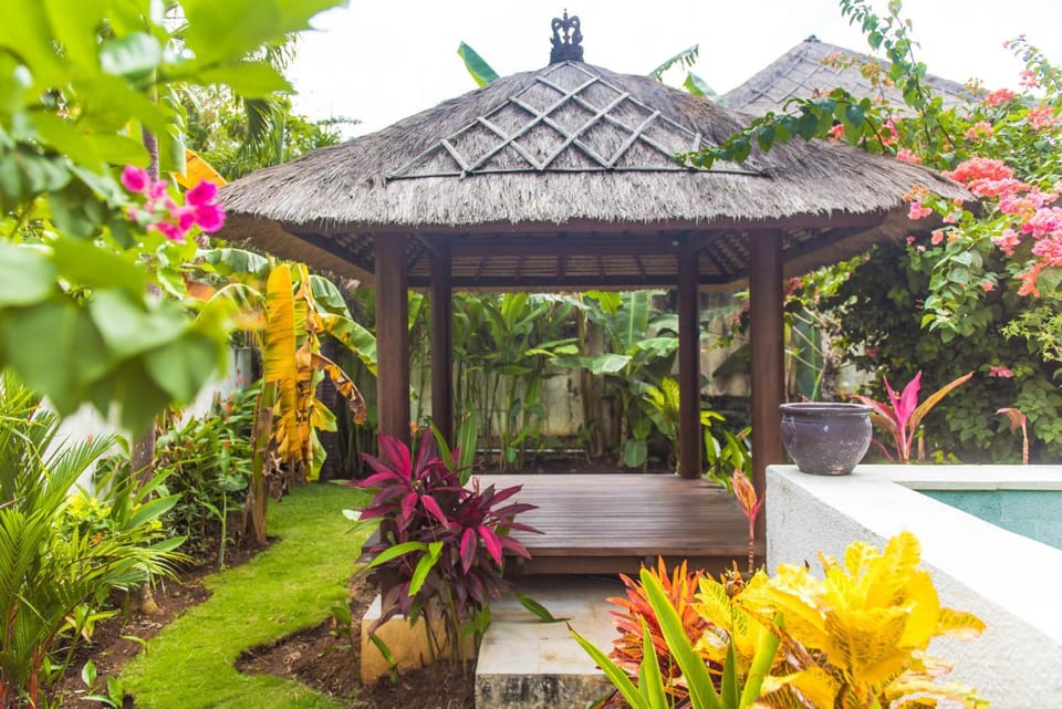 Patio, Spring, Day, Natural landscape, Garden, Garden, Garden view, Pool view, Swimming pool
