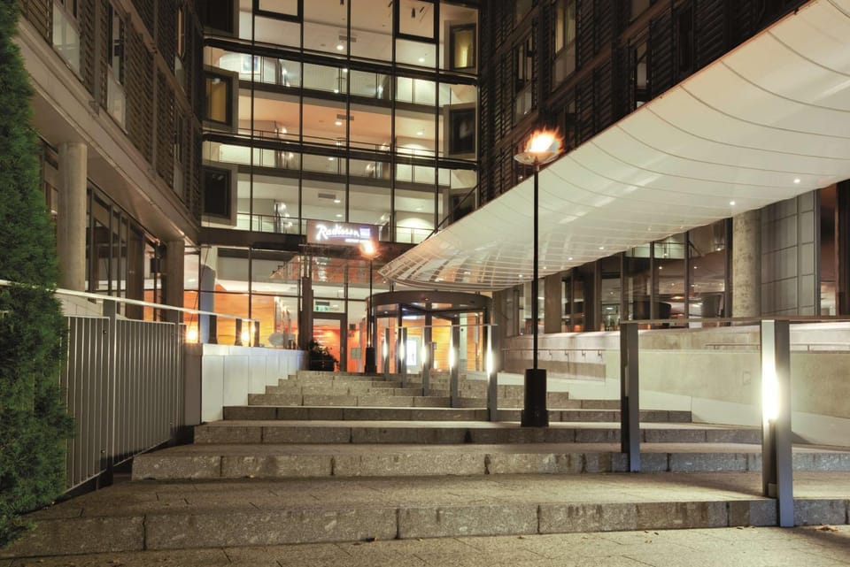 Property building, Facade/entrance, On site